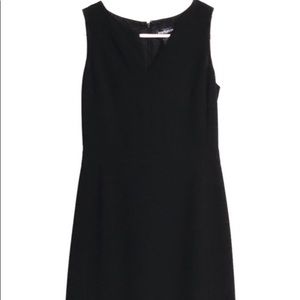 Ann Taylor little black dress Size 2 hidden zipper